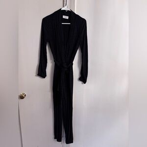 Carly Jean LA | Black textured jumpsuit